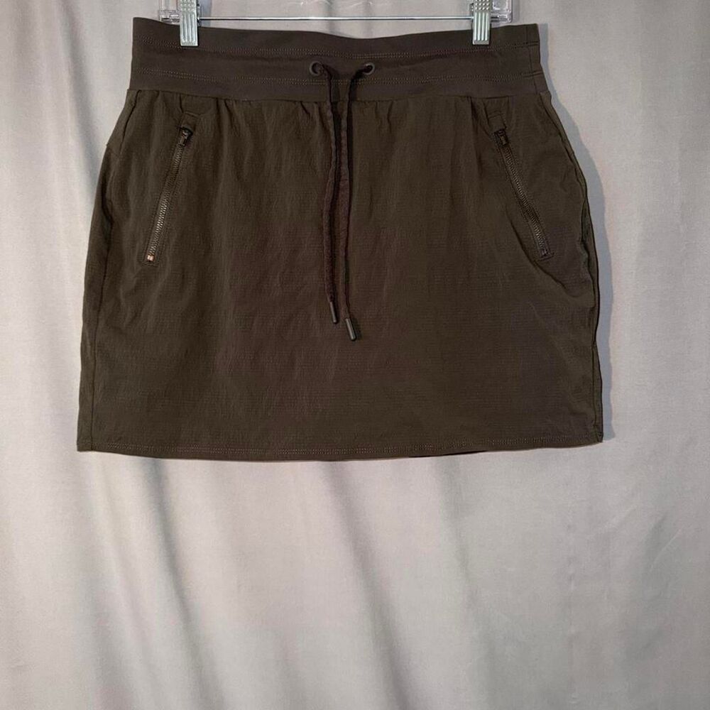 Athleta olive green skirt